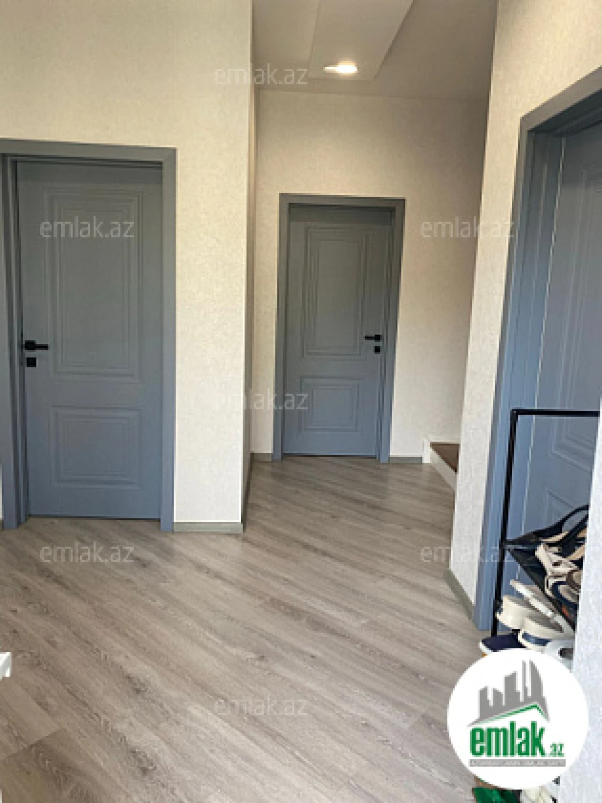 Satılır 5 otaqlı həyət evi 160 m²