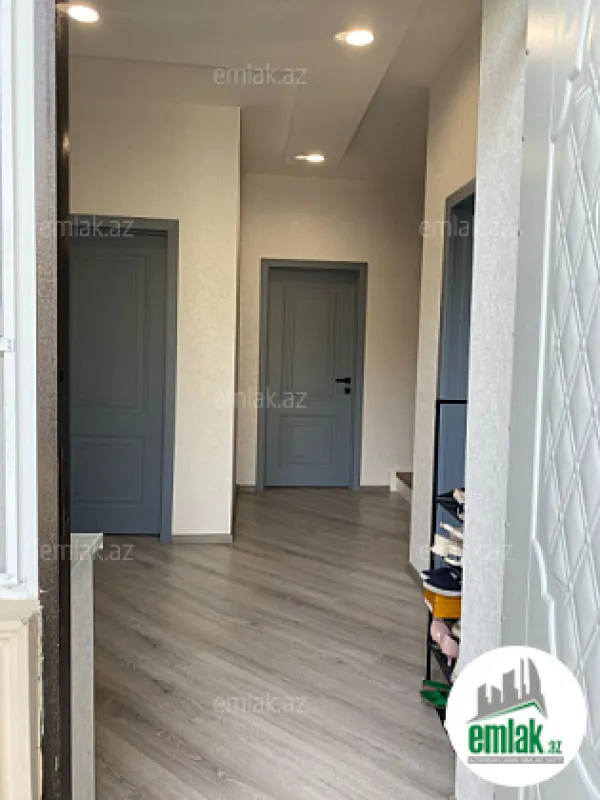 Satılır 5 otaqlı həyət evi 160 m²