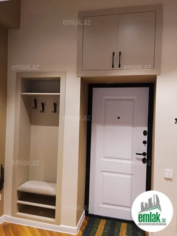 Satılır 2 otaqlı köhnə tikili 65 m²