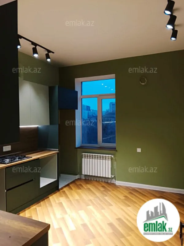 Satılır 2 otaqlı köhnə tikili 65 m²