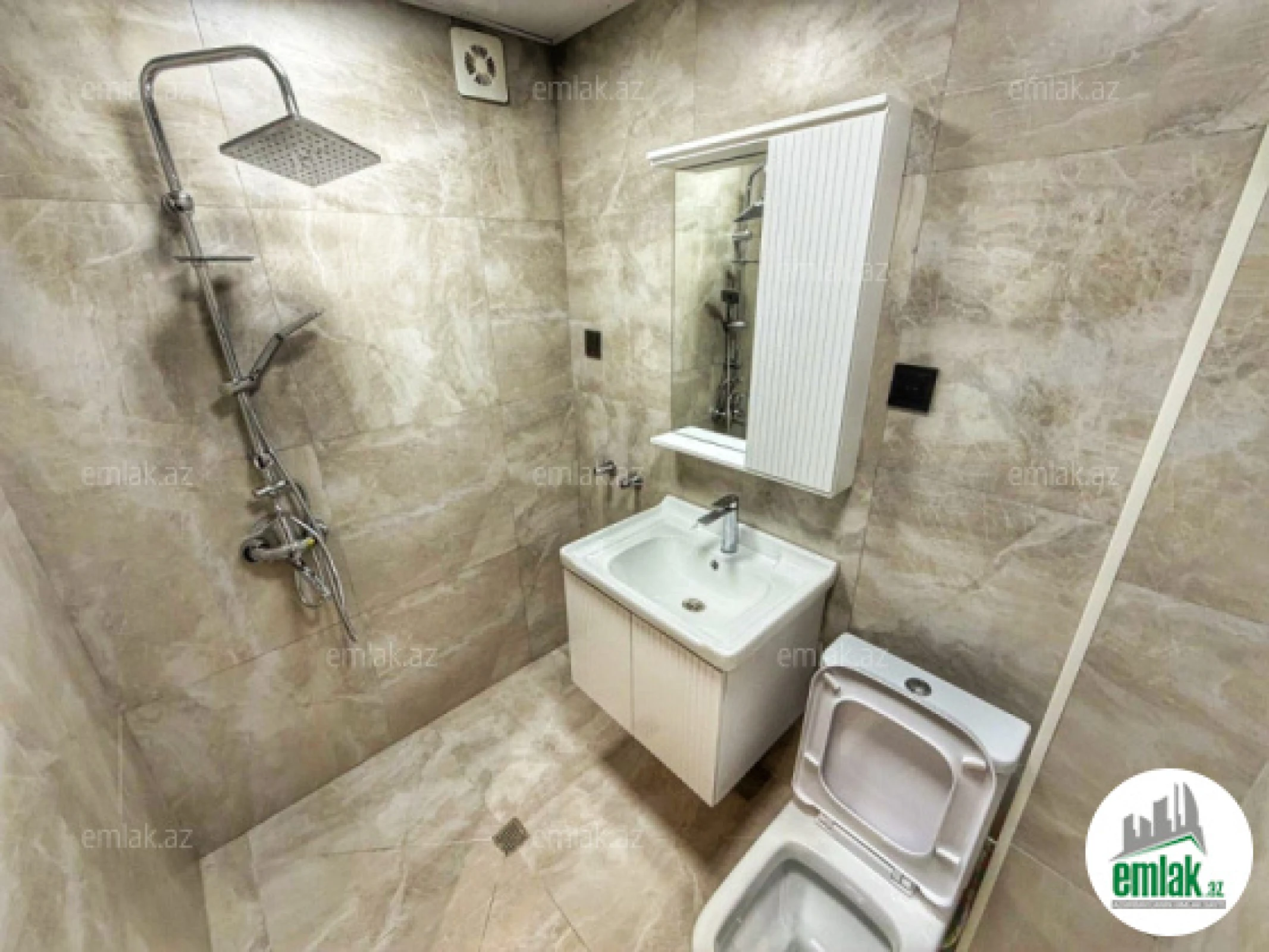 Satılır 2 otaqlı köhnə tikili 40 m²