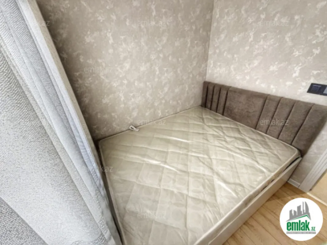 Satılır 2 otaqlı köhnə tikili 40 m²