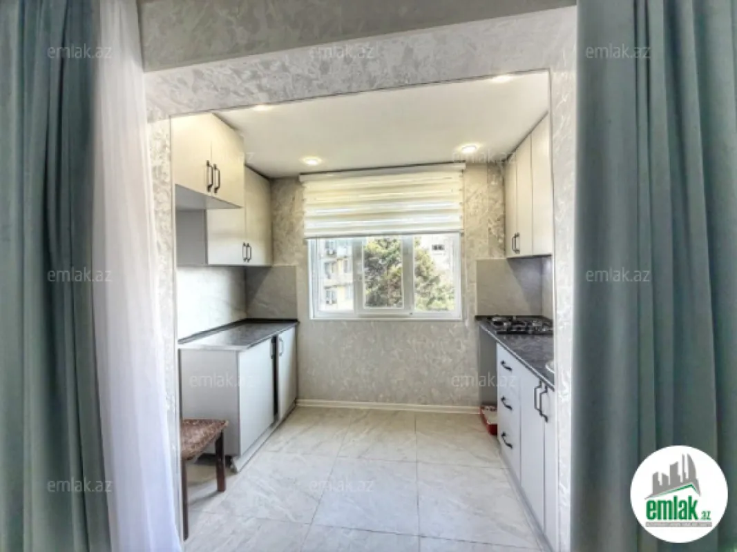 Satılır 2 otaqlı köhnə tikili 40 m²