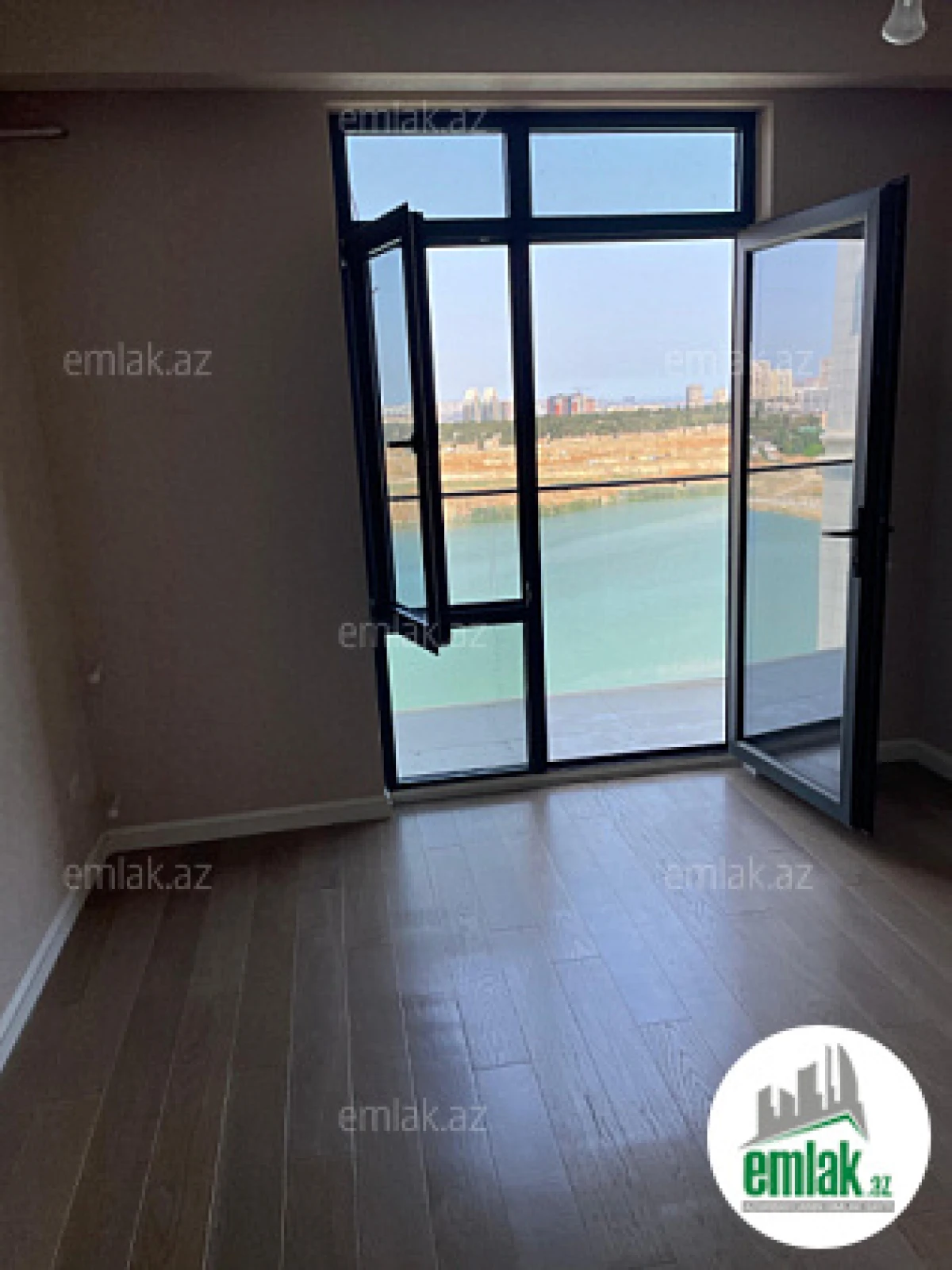 Satılır 3 otaqlı yeni tikili 72 m²