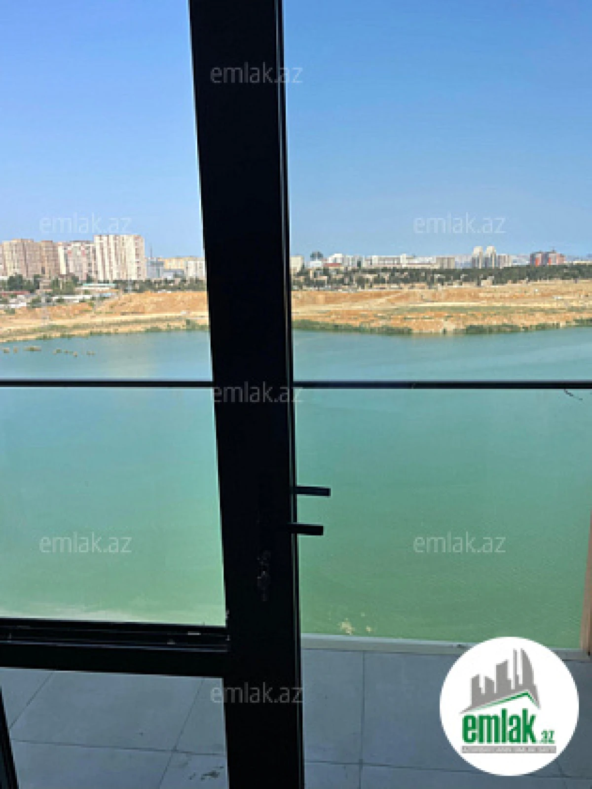 Satılır 3 otaqlı yeni tikili 72 m²