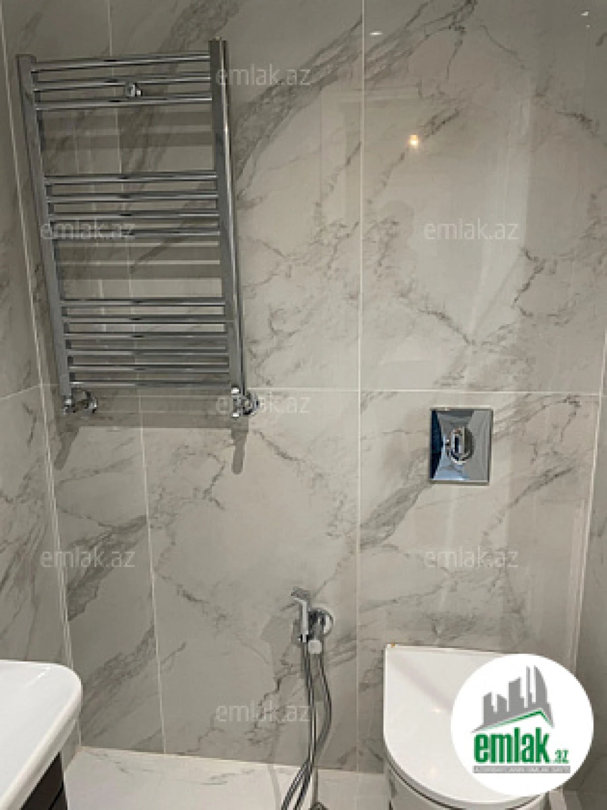 Satılır 3 otaqlı yeni tikili 72 m²