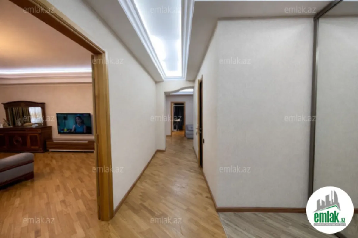 Satılır 3 otaqlı yeni tikili 170 m²