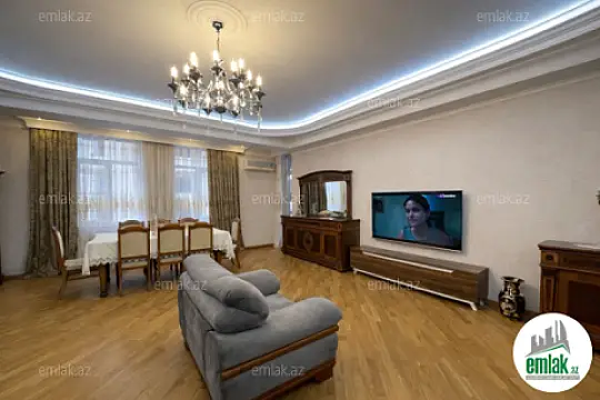 Satılır 3 otaqlı yeni tikili 170 m² — Bakı 3 otaq 170.00 m²