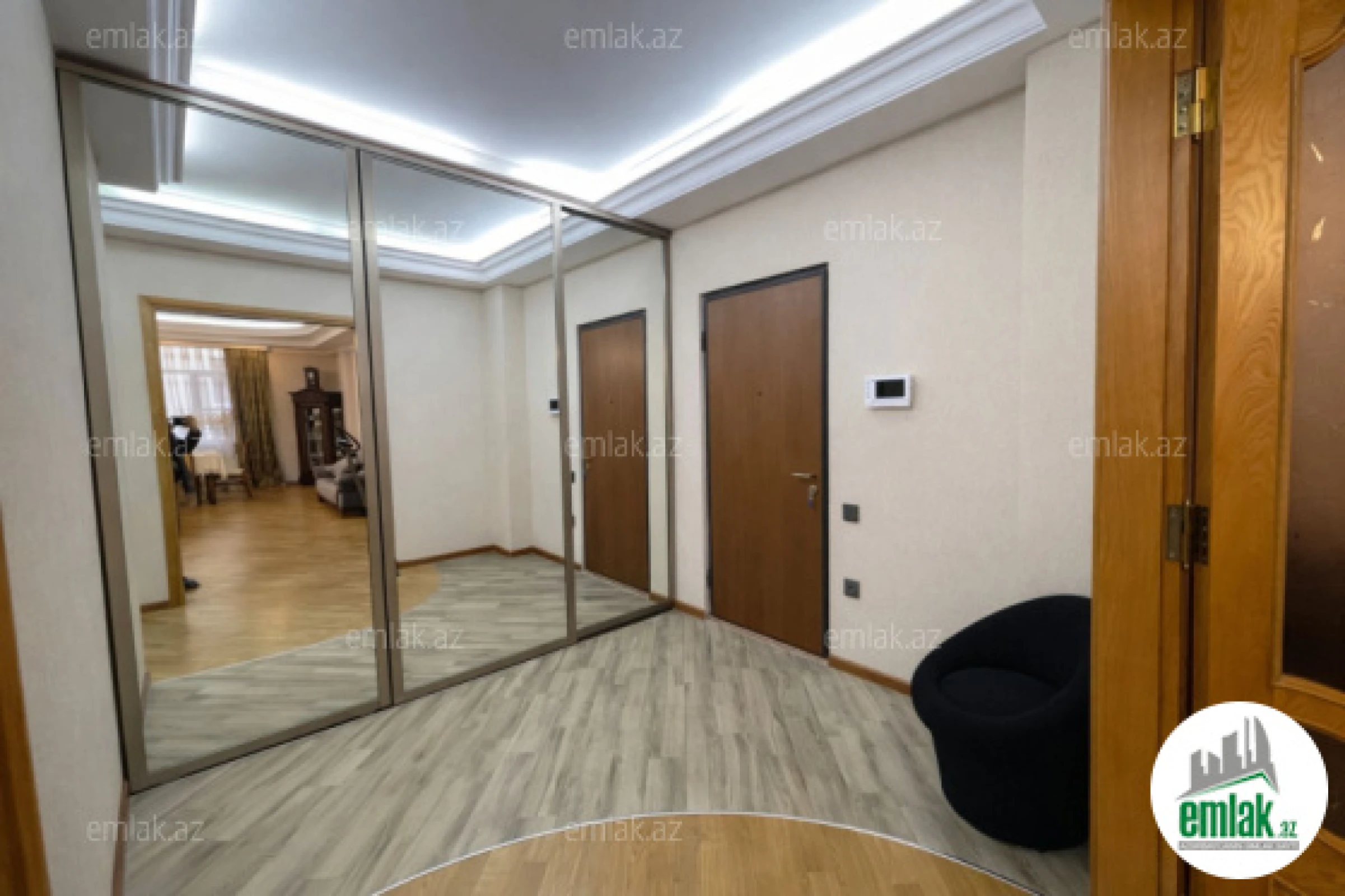 Satılır 3 otaqlı yeni tikili 170 m²