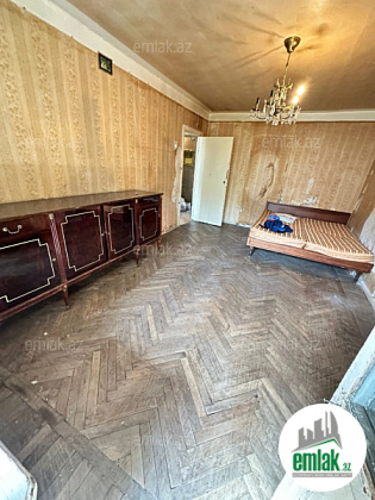 Satılır 3 otaqlı köhnə tikili 80 m²