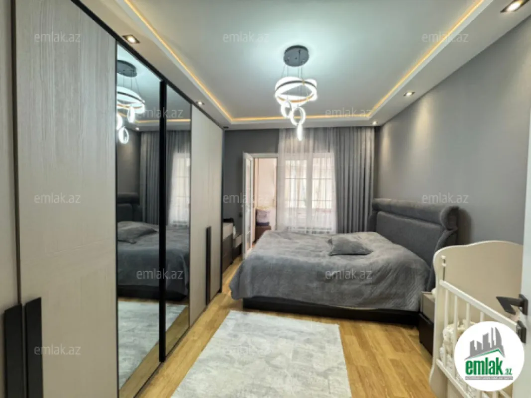 Satılır 2 otaqlı köhnə tikili 65 m²