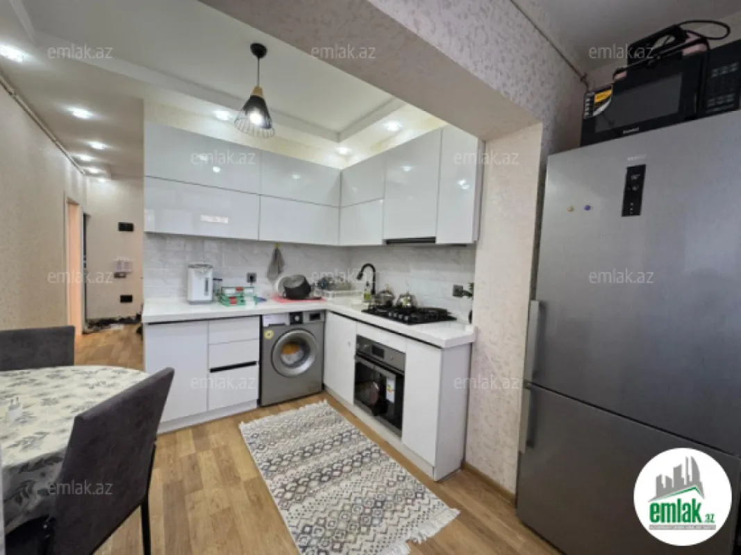 Satılır 2 otaqlı köhnə tikili 65 m²