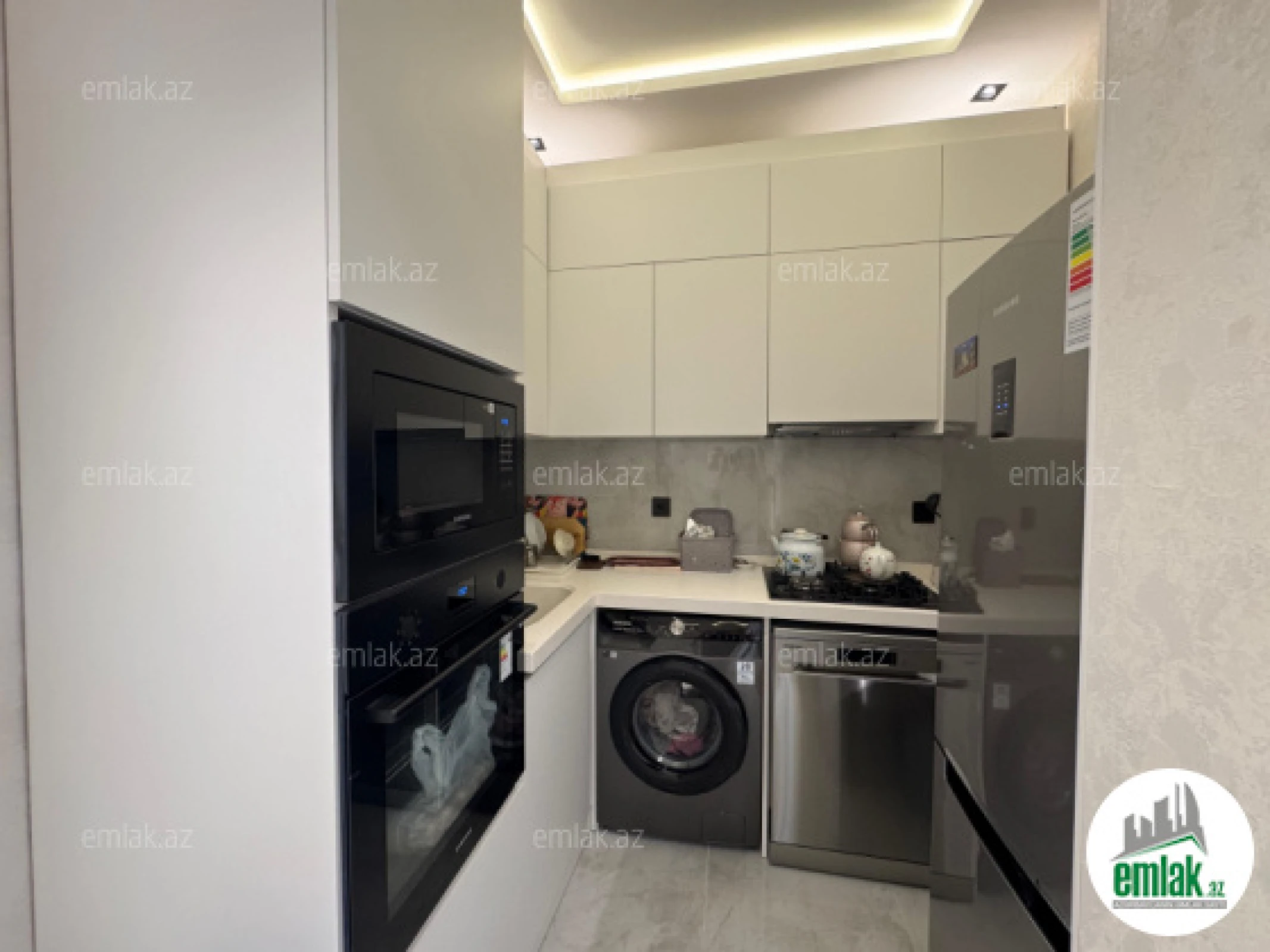 Satılır 3 otaqlı yeni tikili 97 m²