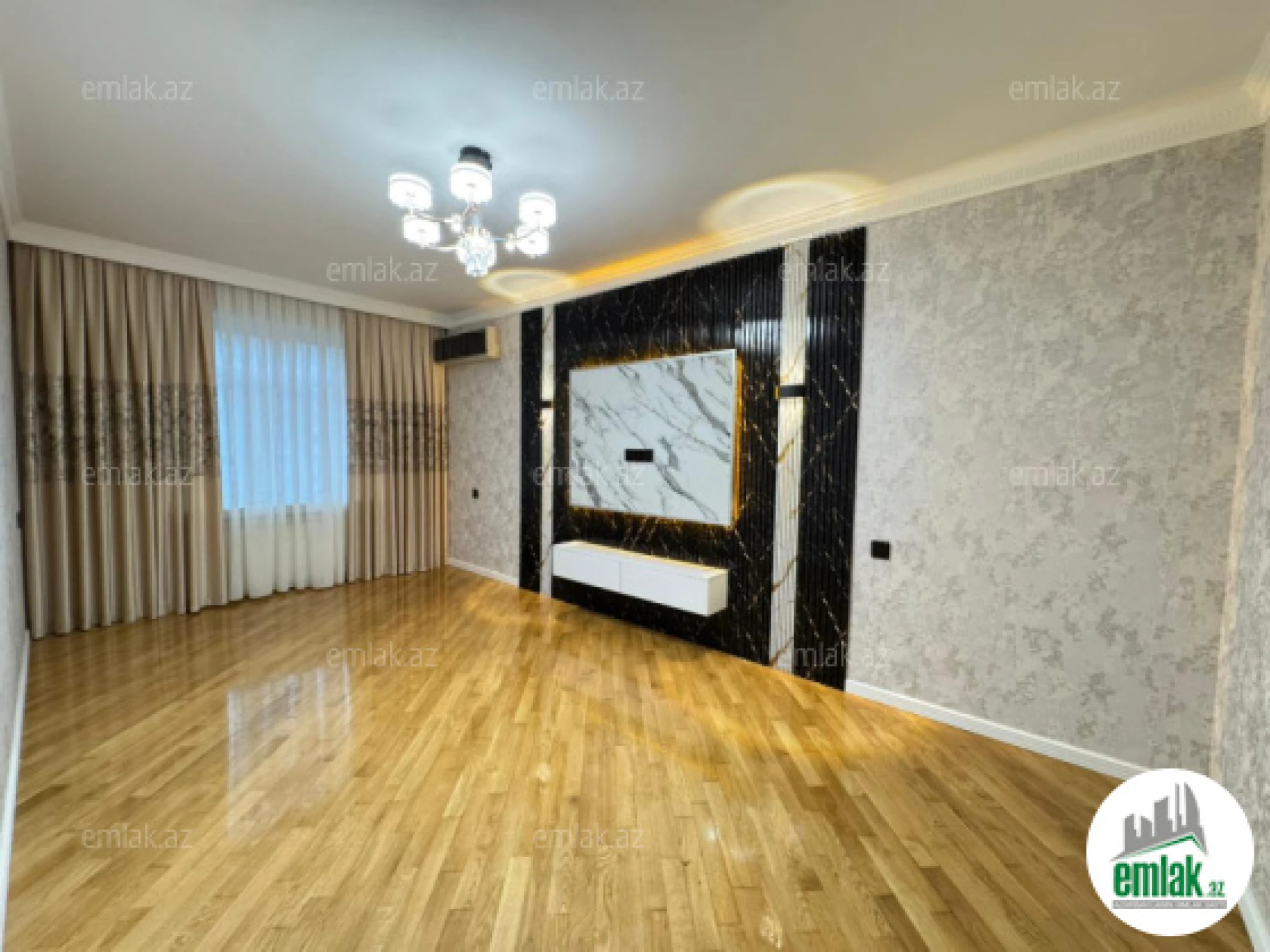 Satılır 2 otaqlı köhnə tikili 60 m²