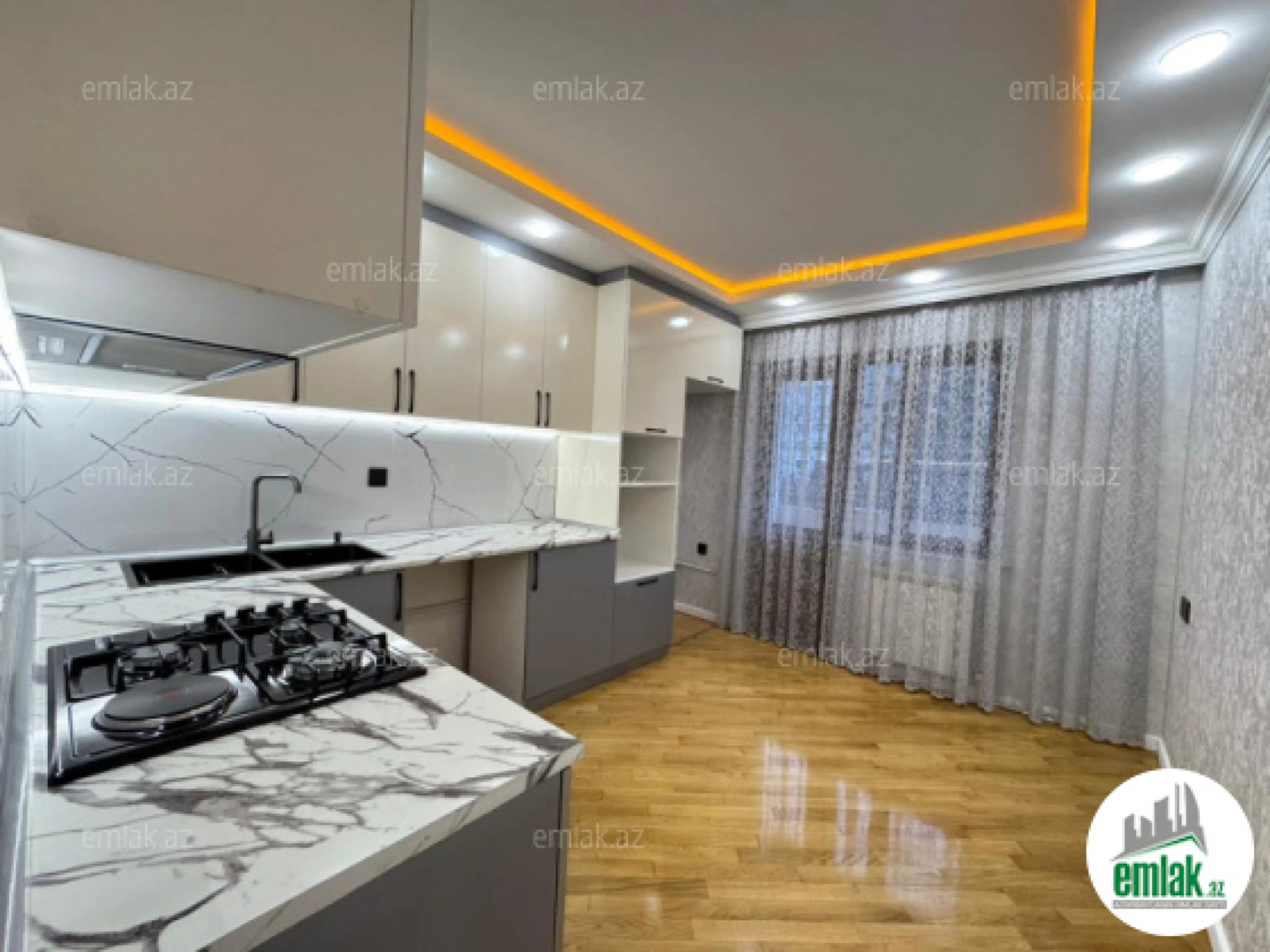 Satılır 2 otaqlı köhnə tikili 60 m²