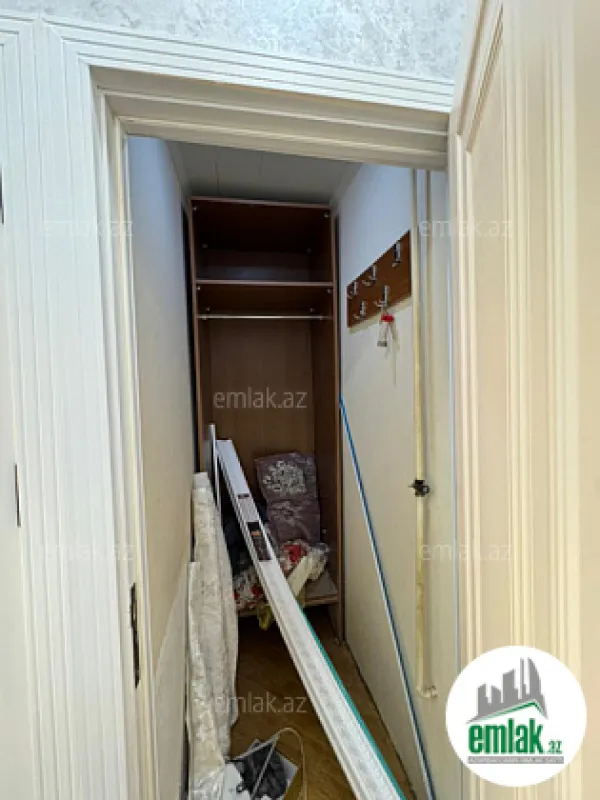 Satılır 2 otaqlı köhnə tikili 60 m²