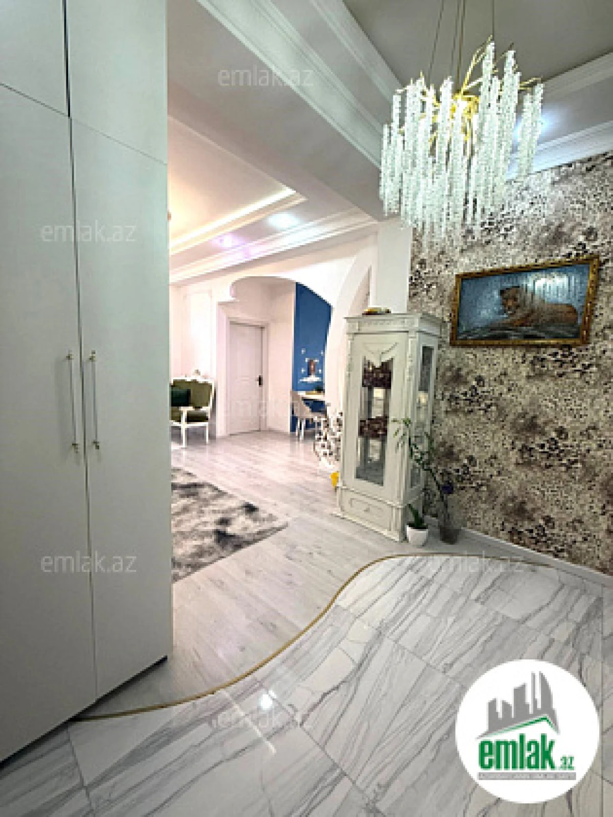 Satılır 3 otaqlı yeni tikili 90 m²