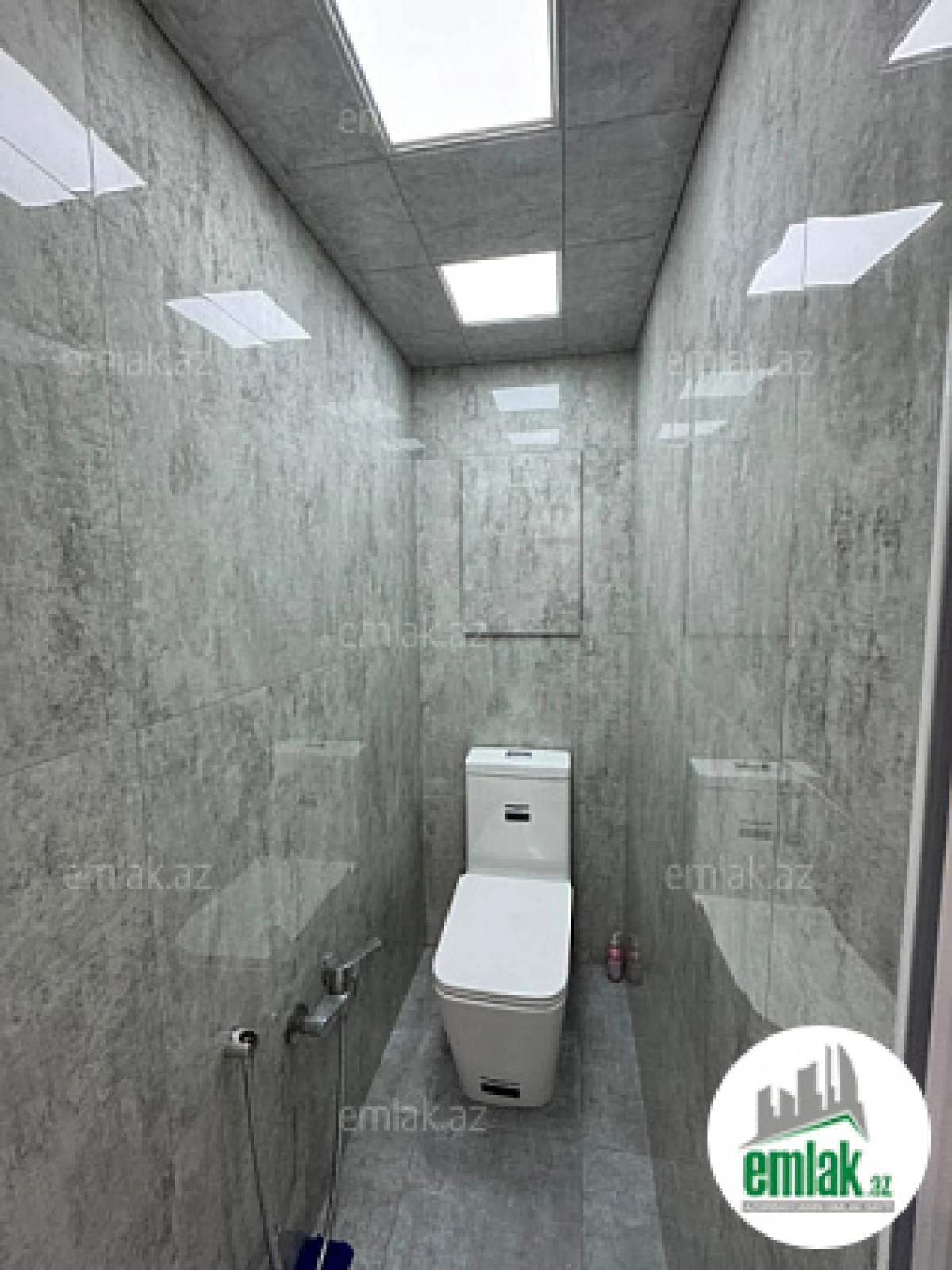 Satılır 3 otaqlı köhnə tikili 75 m²