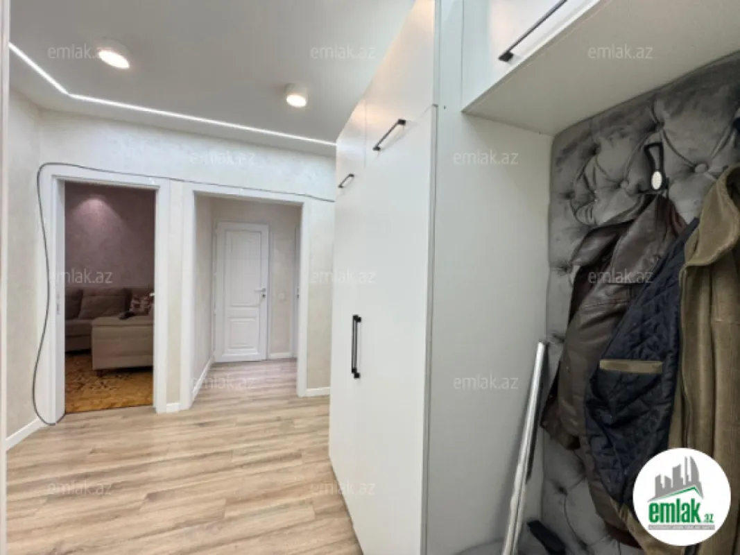 Satılır 3 otaqlı köhnə tikili 75 m²