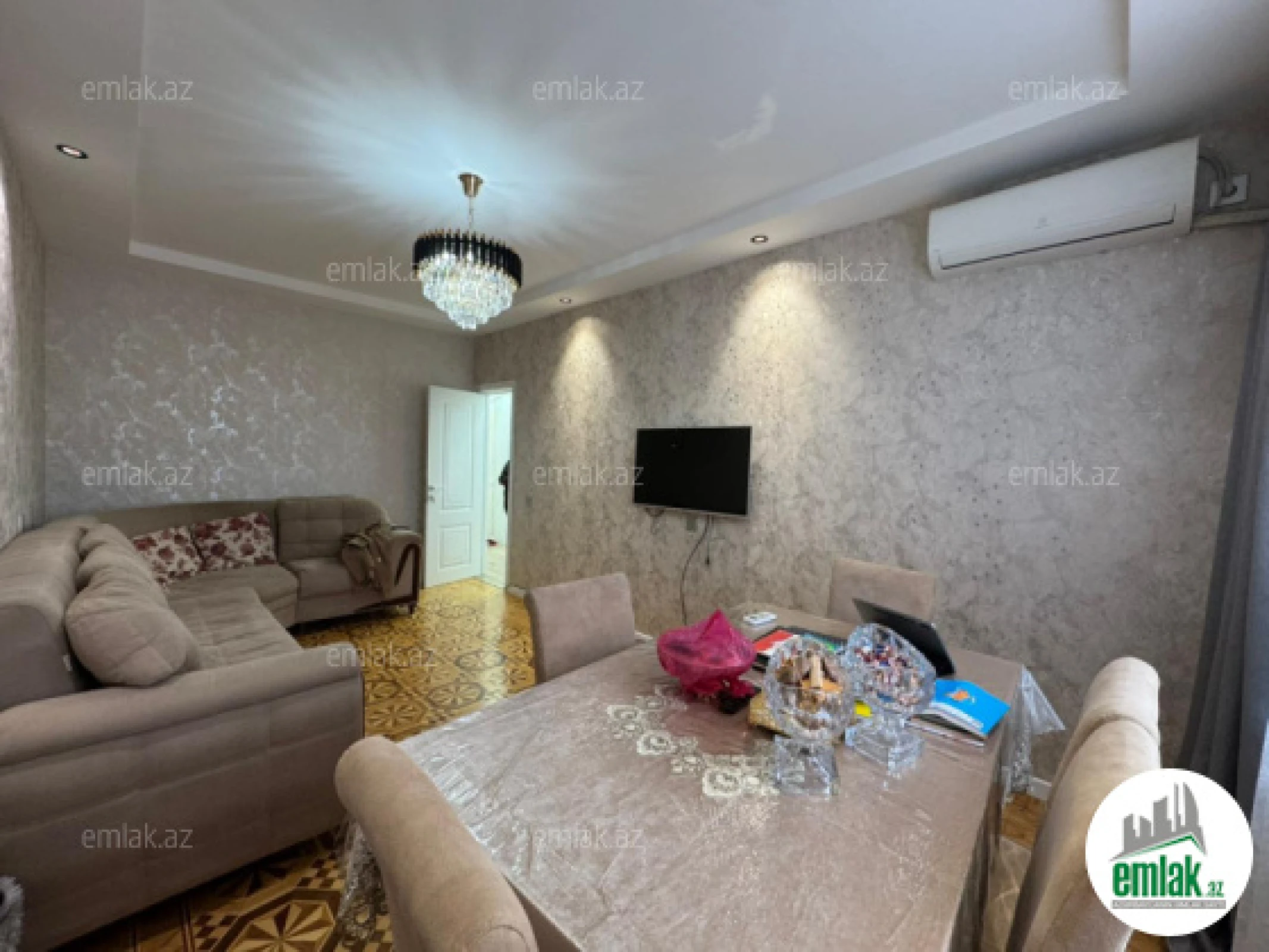 Satılır 3 otaqlı köhnə tikili 75 m²