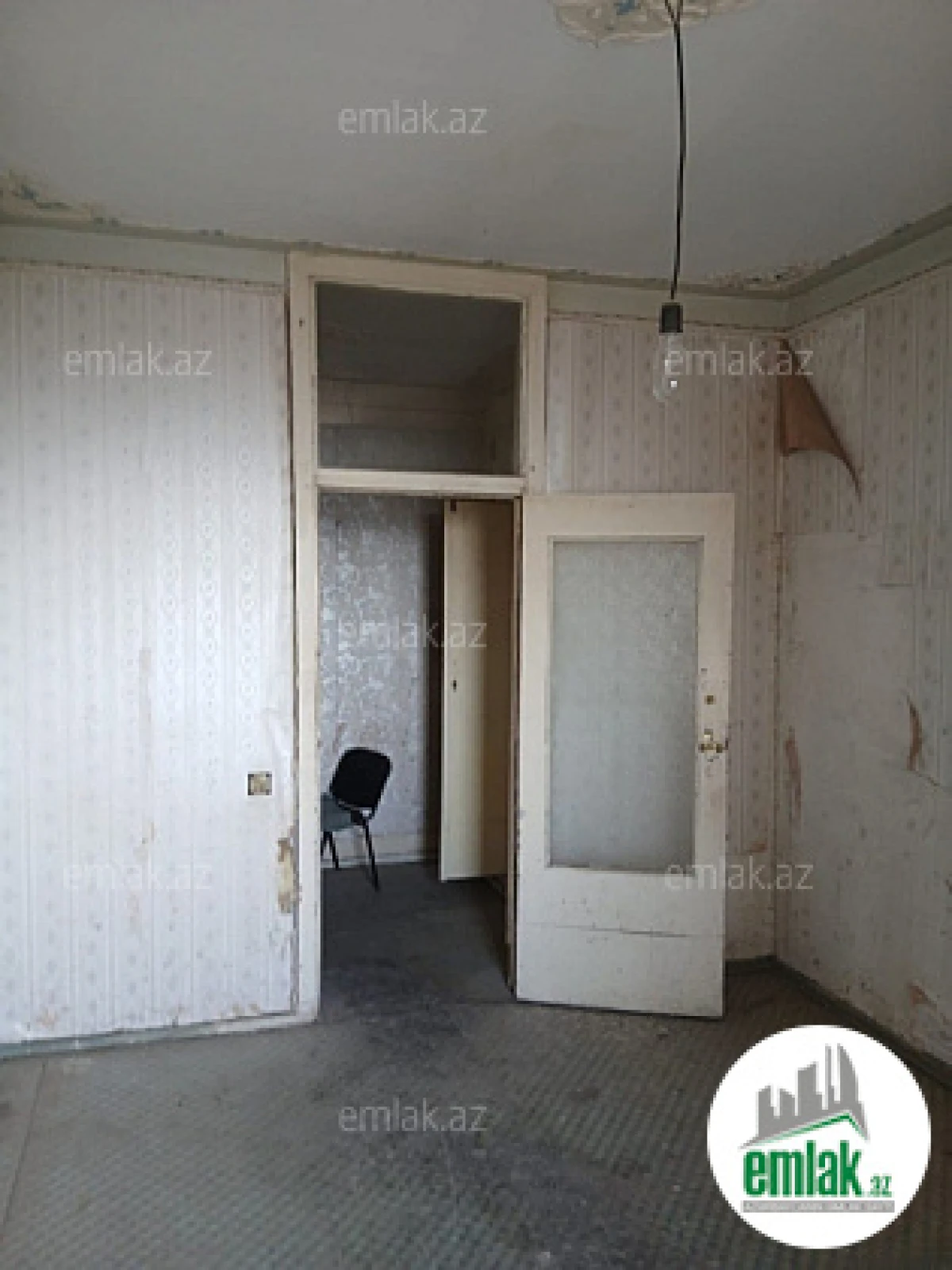 Satılır 2 otaqlı köhnə tikili 70 m²
