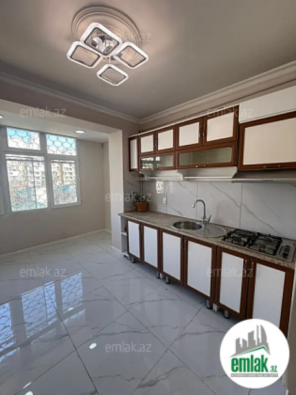 Satılır 3 otaqlı köhnə tikili 85 m²