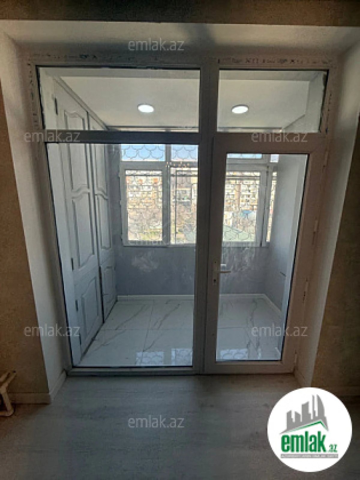 Satılır 3 otaqlı köhnə tikili 85 m²