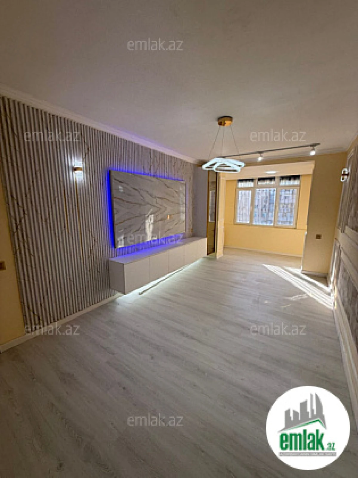Satılır 3 otaqlı köhnə tikili 85 m²