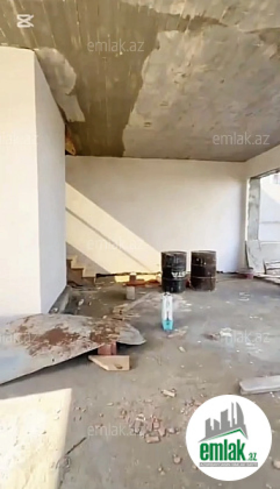 Satılır 4 otaqlı həyət evi 200 m²