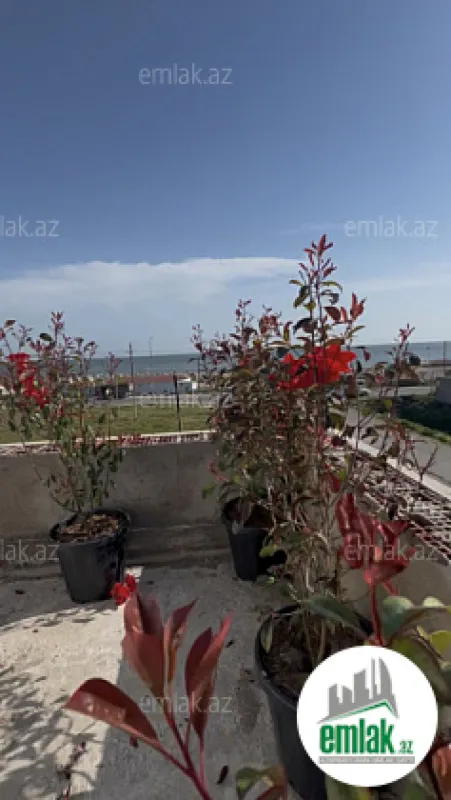 Satılır 4 otaqlı həyət evi 200 m²