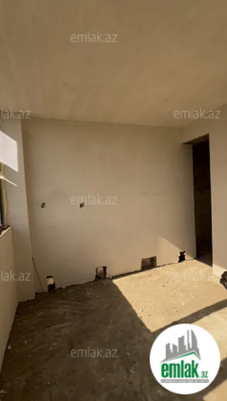 Satılır 4 otaqlı həyət evi 200 m²