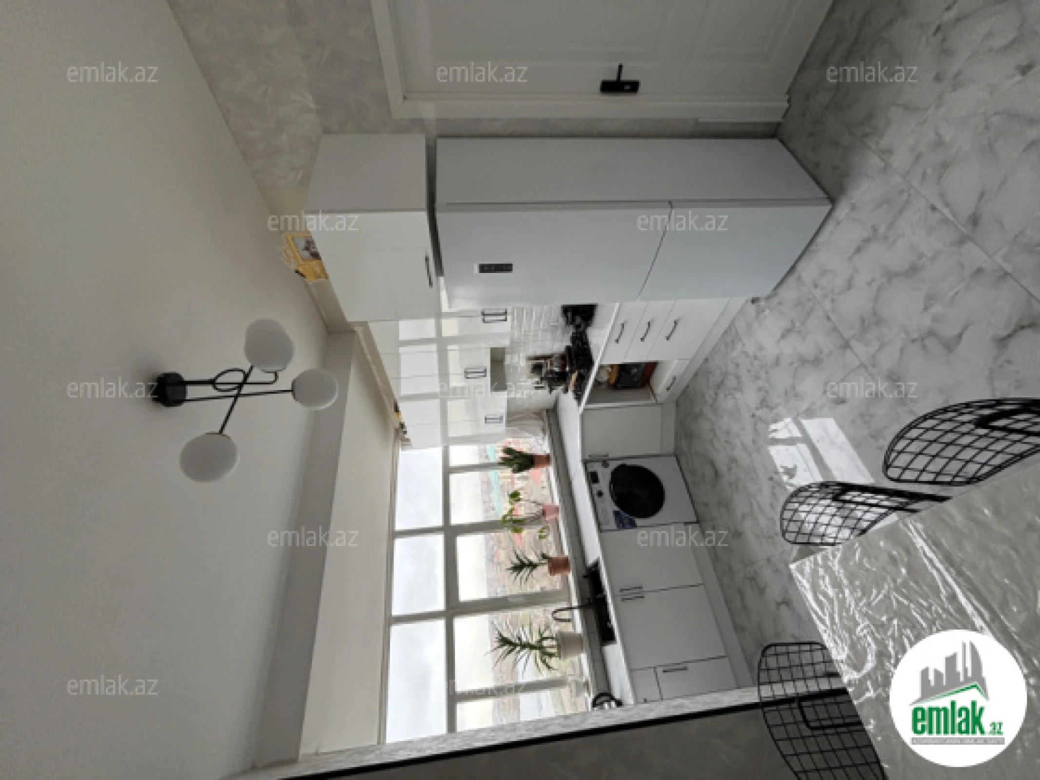 Satılır 3 otaqlı yeni tikili 75 m²