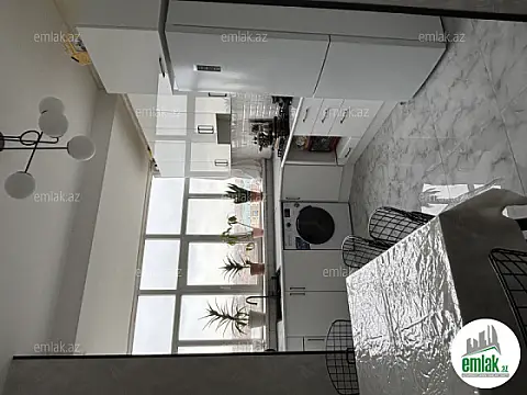 Satılır 3 otaqlı yeni tikili 75 m²