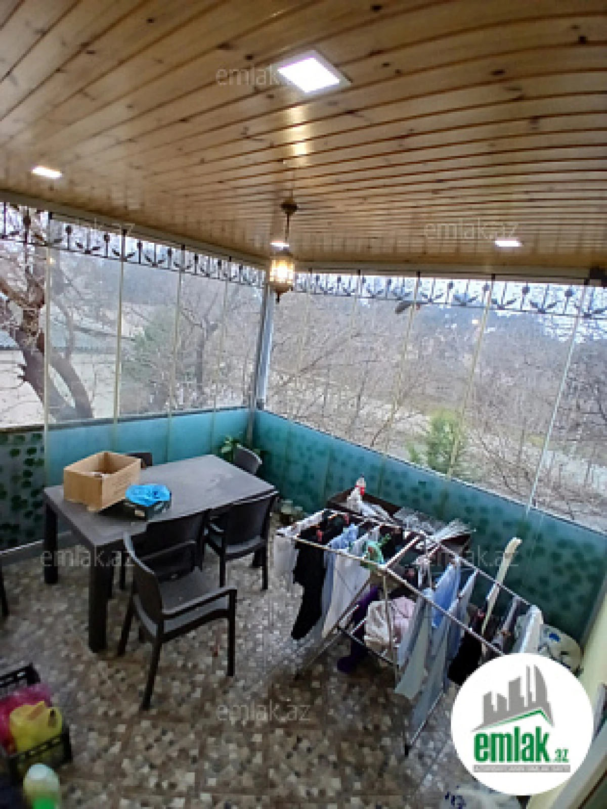 Satılır 4 otaqlı köhnə tikili 110 m²