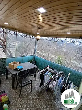 Satılır 4 otaqlı köhnə tikili 110 m²