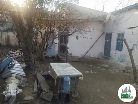 Satılır 3 otaqlı köhnə tikili 45 m²