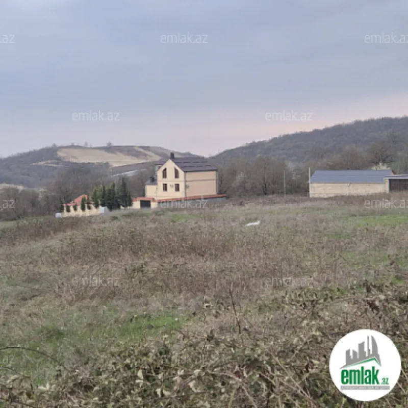 Satılır torpaq sahəsi 3 m²