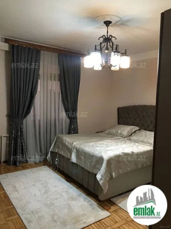 Satılır 3 otaqlı köhnə tikili 78 m²