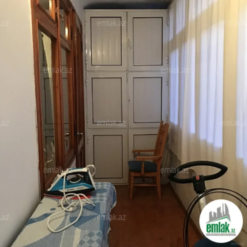 Satılır 3 otaqlı köhnə tikili 78 m²