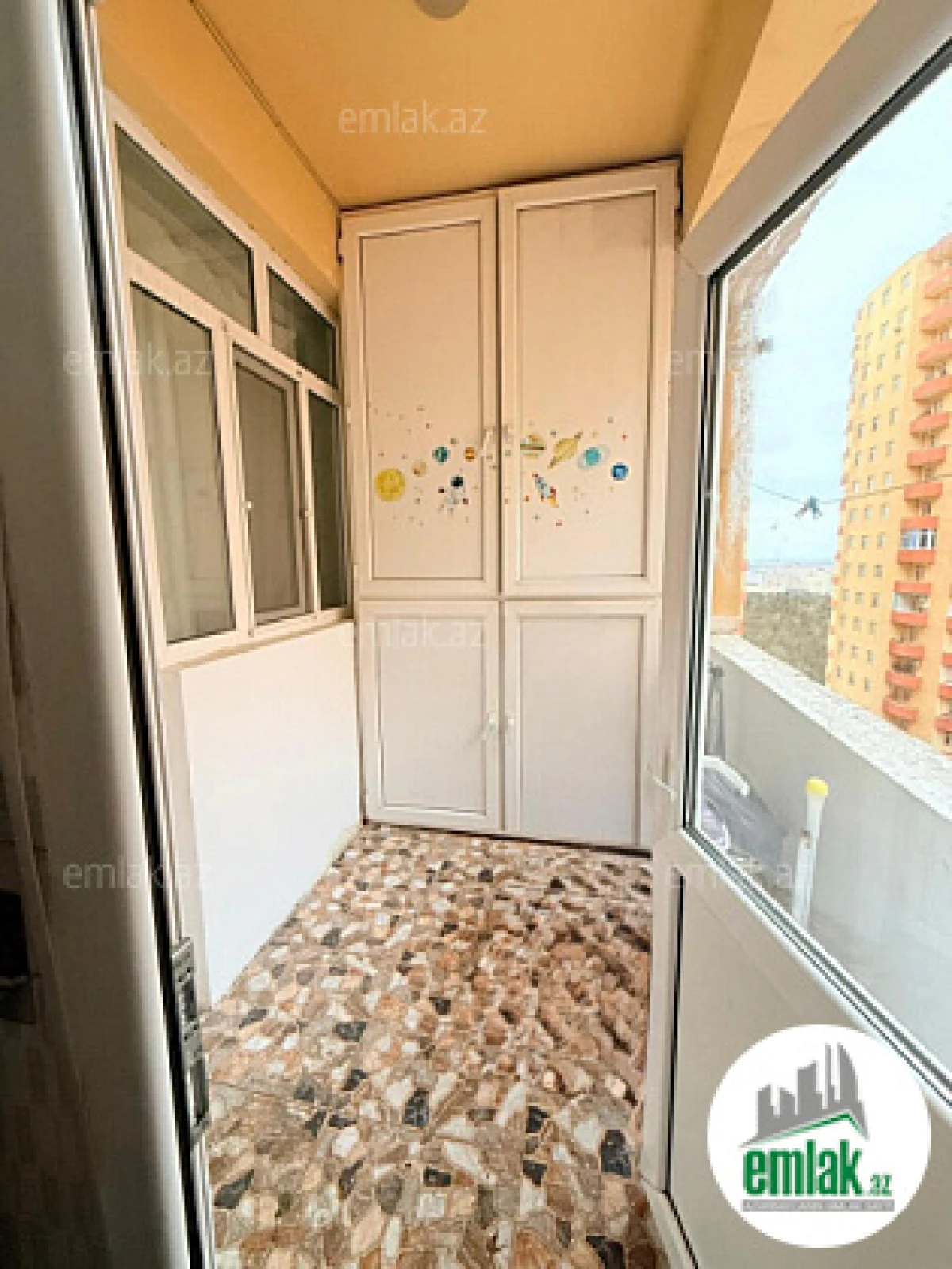 Satılır 2 otaqlı yeni tikili 72 m²