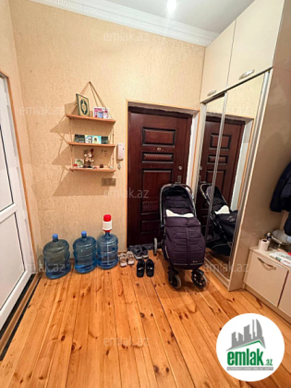 Satılır 2 otaqlı yeni tikili 72 m²