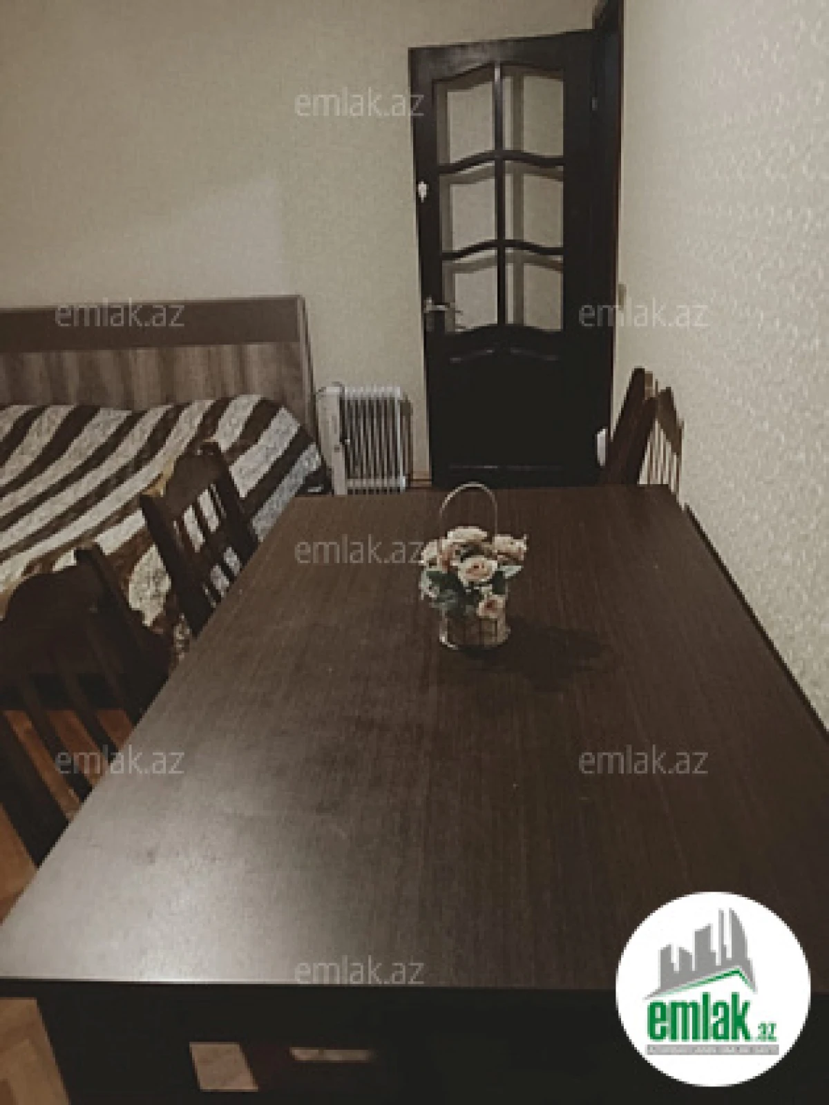 Satılır 1 otaqlı köhnə tikili 38 m²