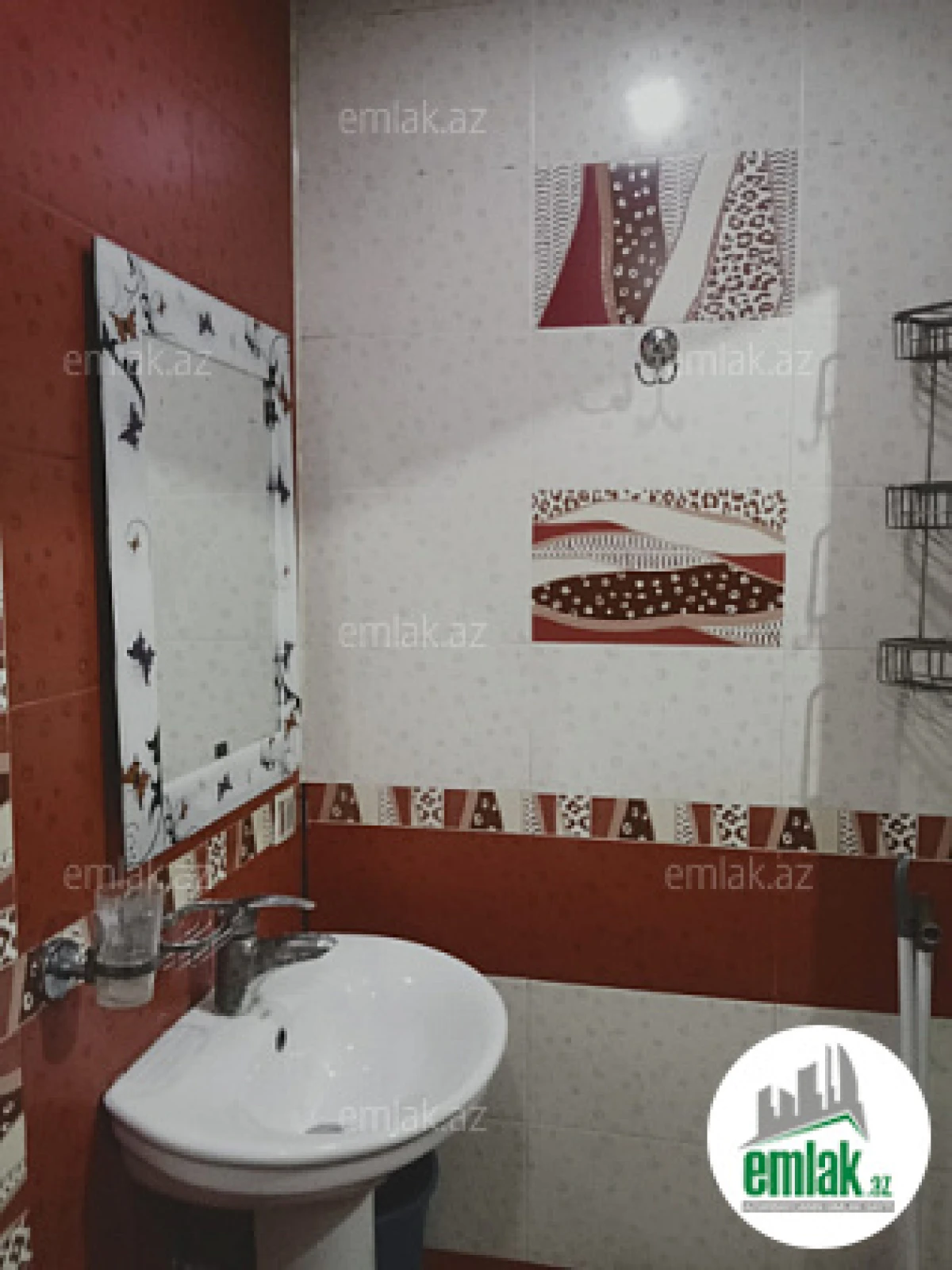 Satılır 1 otaqlı köhnə tikili 38 m²