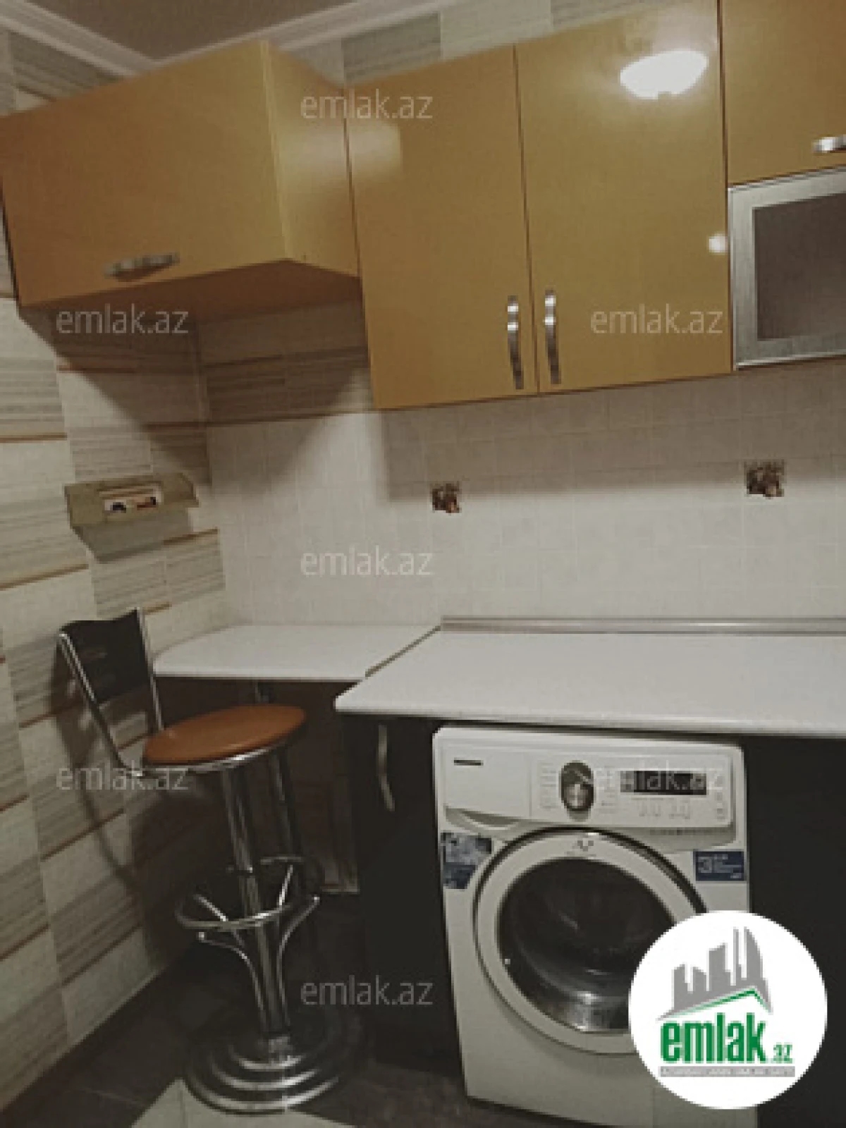Satılır 1 otaqlı köhnə tikili 38 m²