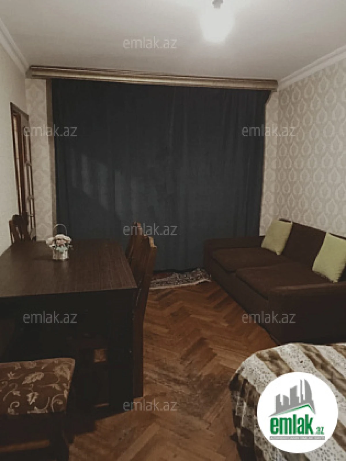 Satılır 1 otaqlı köhnə tikili 38 m²