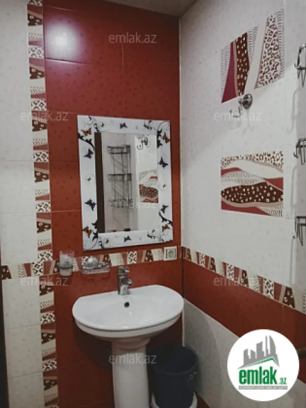 Satılır 1 otaqlı köhnə tikili 38 m²