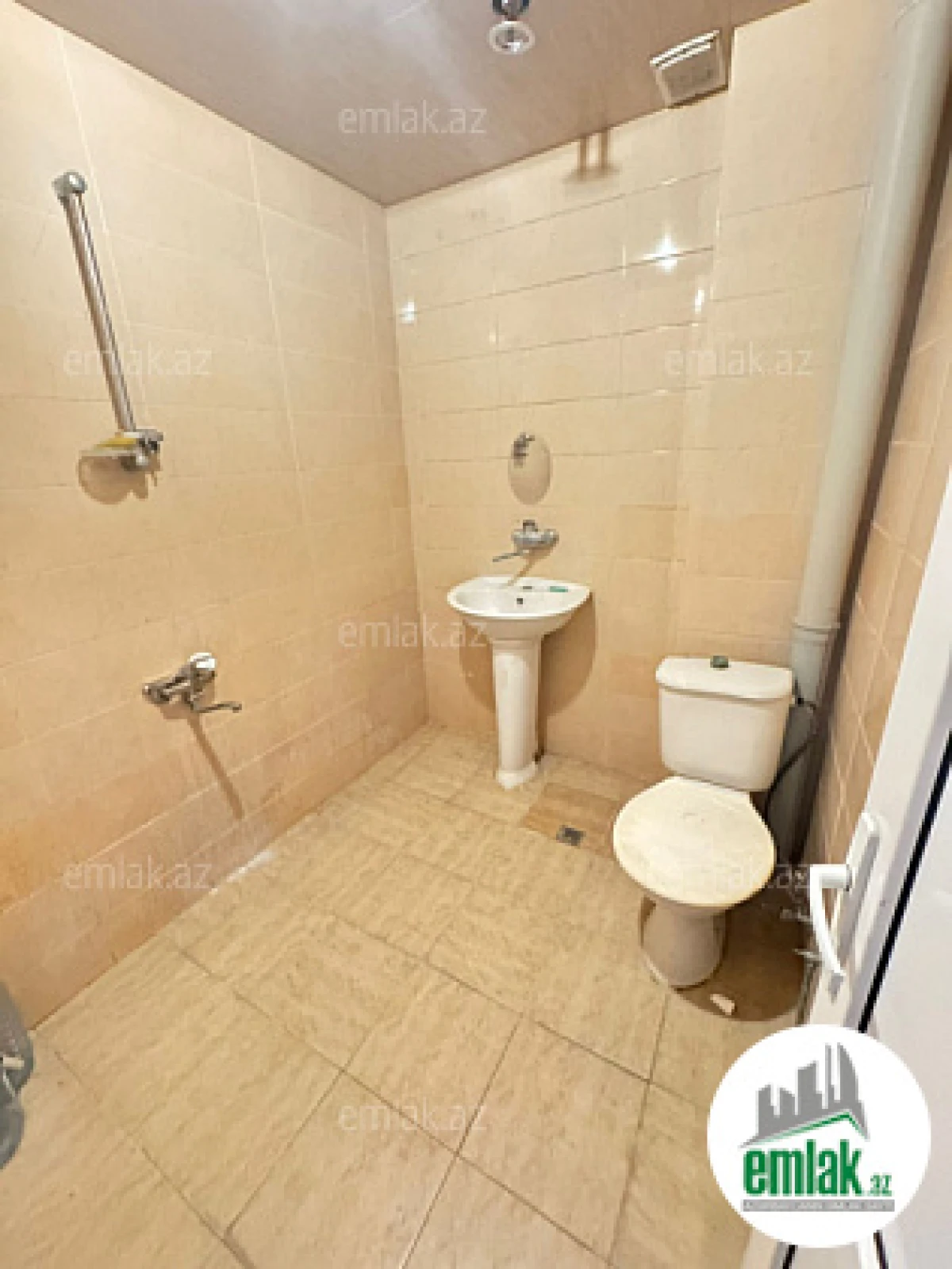 Satılır 2 otaqlı köhnə tikili 50 m²