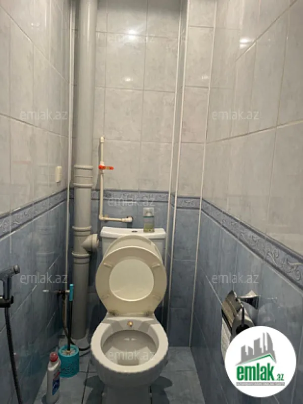 Satılır 3 otaqlı köhnə tikili 85 m²