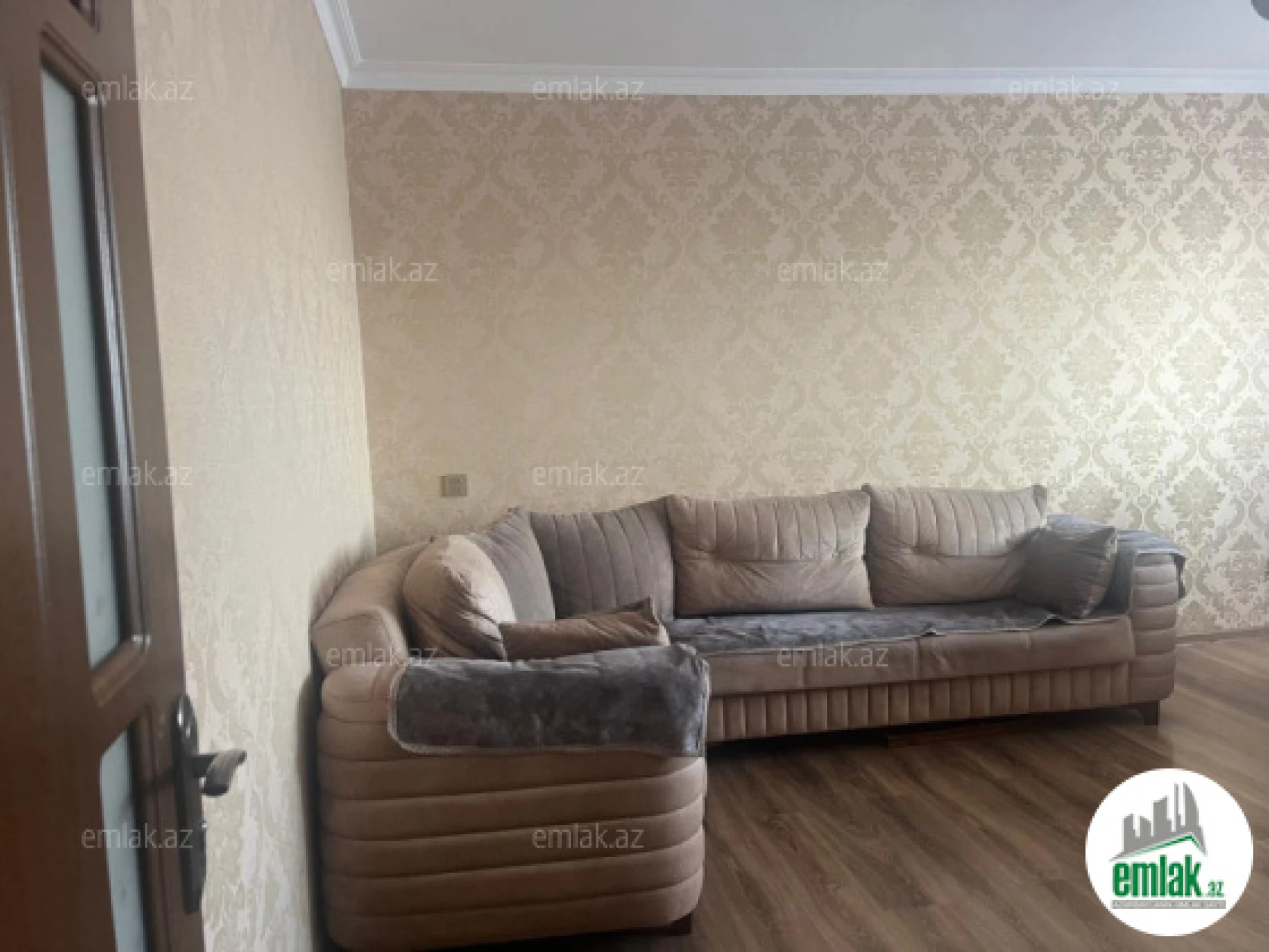 Satılır 3 otaqlı köhnə tikili 85 m²