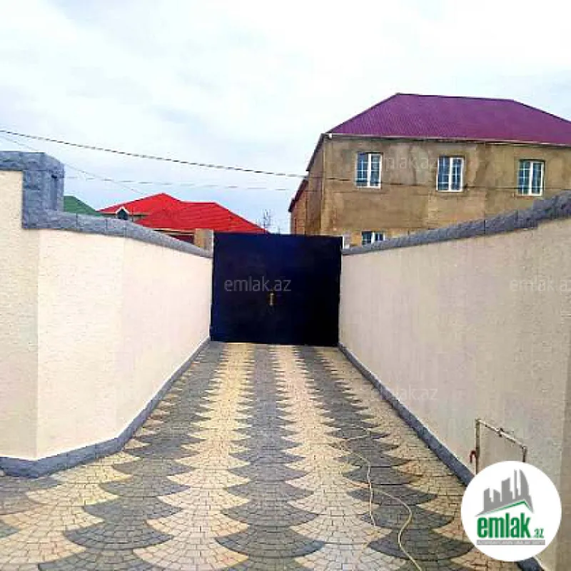 Satılır 3 otaqlı həyət evi 100 m²